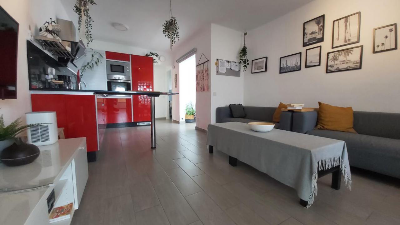 Apartament Ailana Vistas Al Mar Y Con Piscina Costa Teguise
